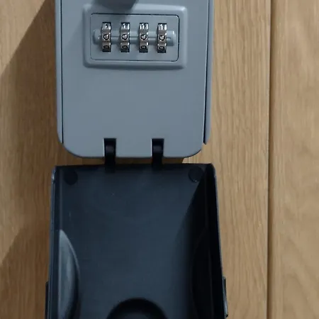 New Parking Place & Self Check In 24h Taras Miedziana