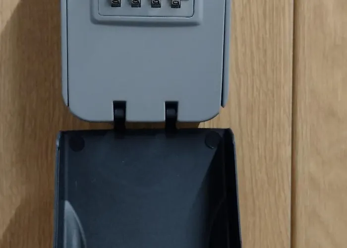 New Parking Free & Self Check In 24h Taras Miedziana